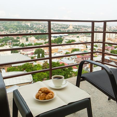 Vista Hotel Тбилиси Экстерьер фото