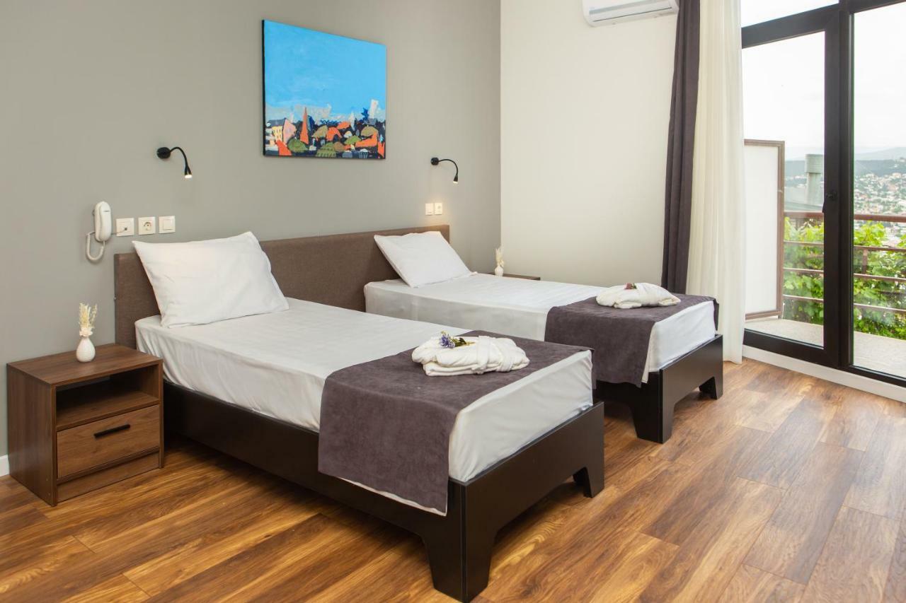 Vista Hotel Тбилиси Экстерьер фото