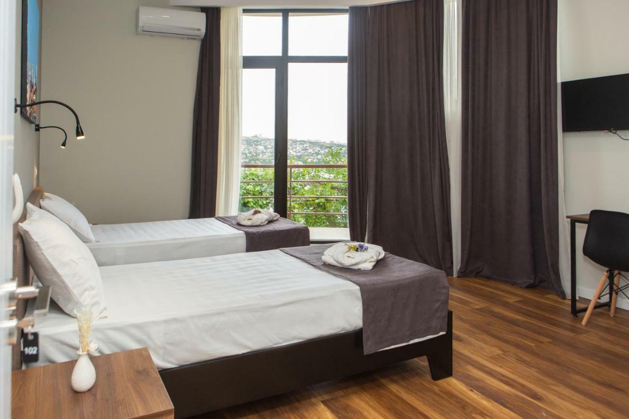 Vista Hotel Тбилиси Экстерьер фото